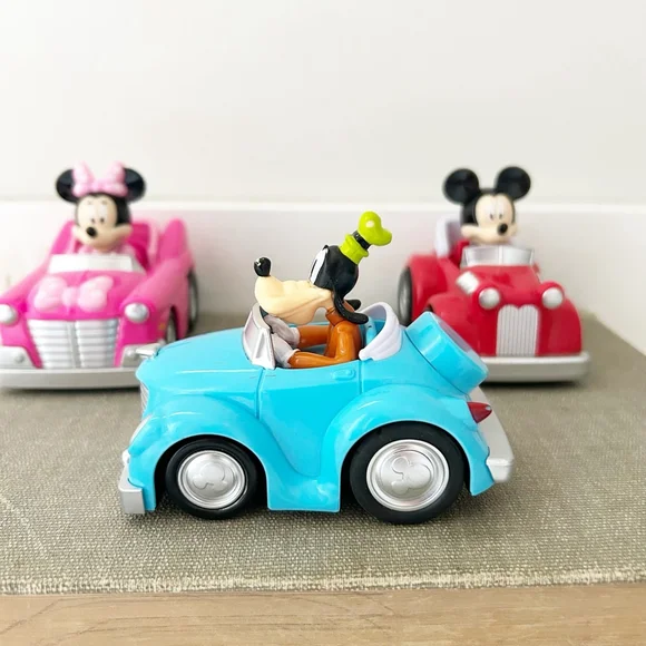 Disney Mickey Mouse Clubhouse & Friends Pull Back Toy Car Goofy, Minnie & Mickey - Picture 11 of 15